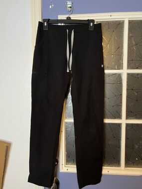 Figs scrub pants size xs Black Drawstring Cargo Jogger Pants